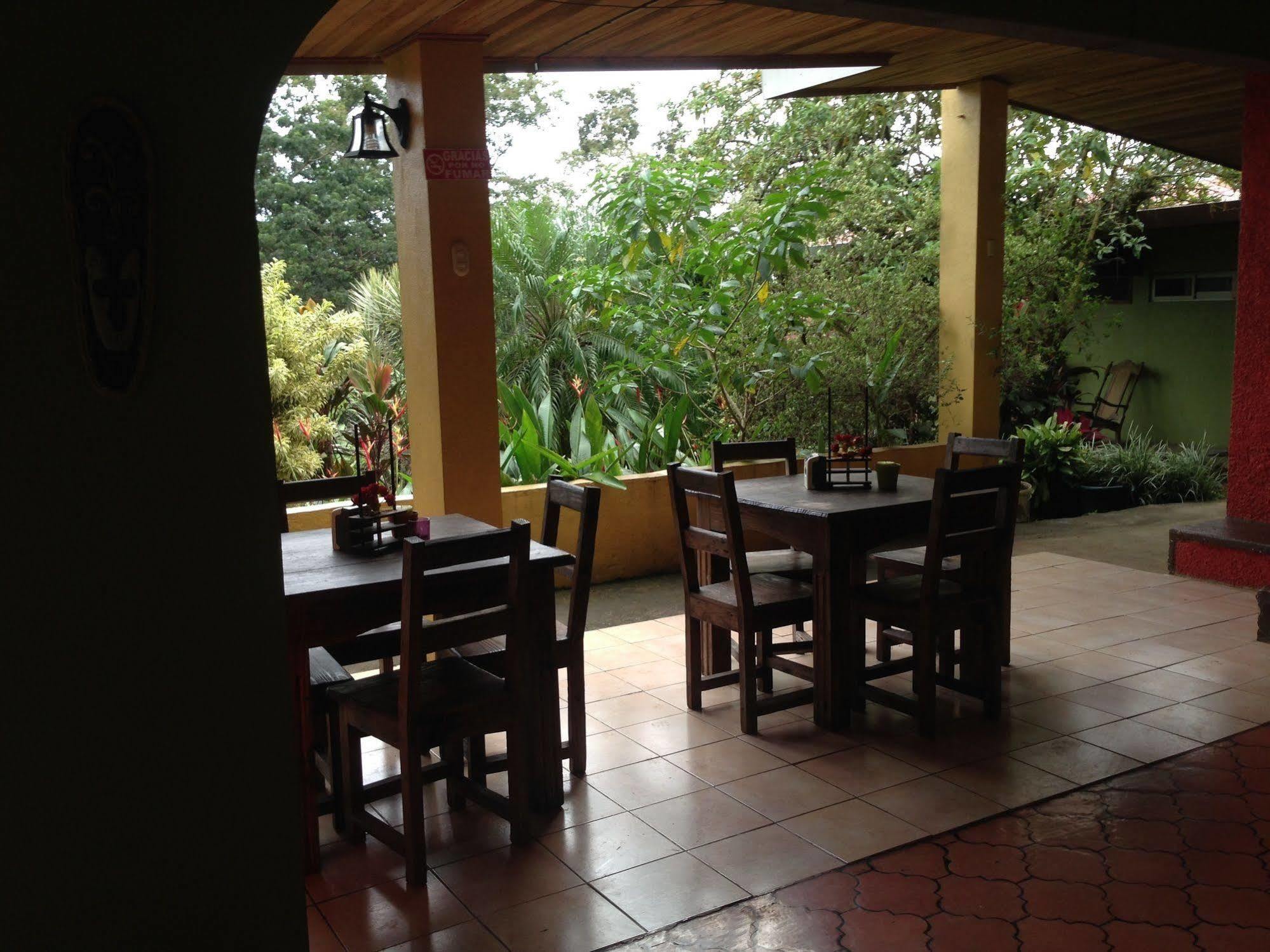 Aparthotel Villa Pacande & Rooms Pilas Экстерьер фото